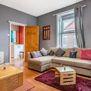 Apartment City Centre Super Spacious Free Parking And Wi Fi, Newcastle upon Tyne